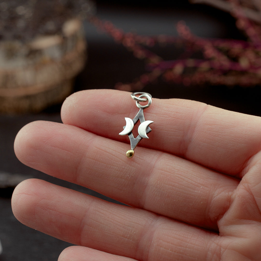 
                  
                    Aligned Offering Charm
                  
                